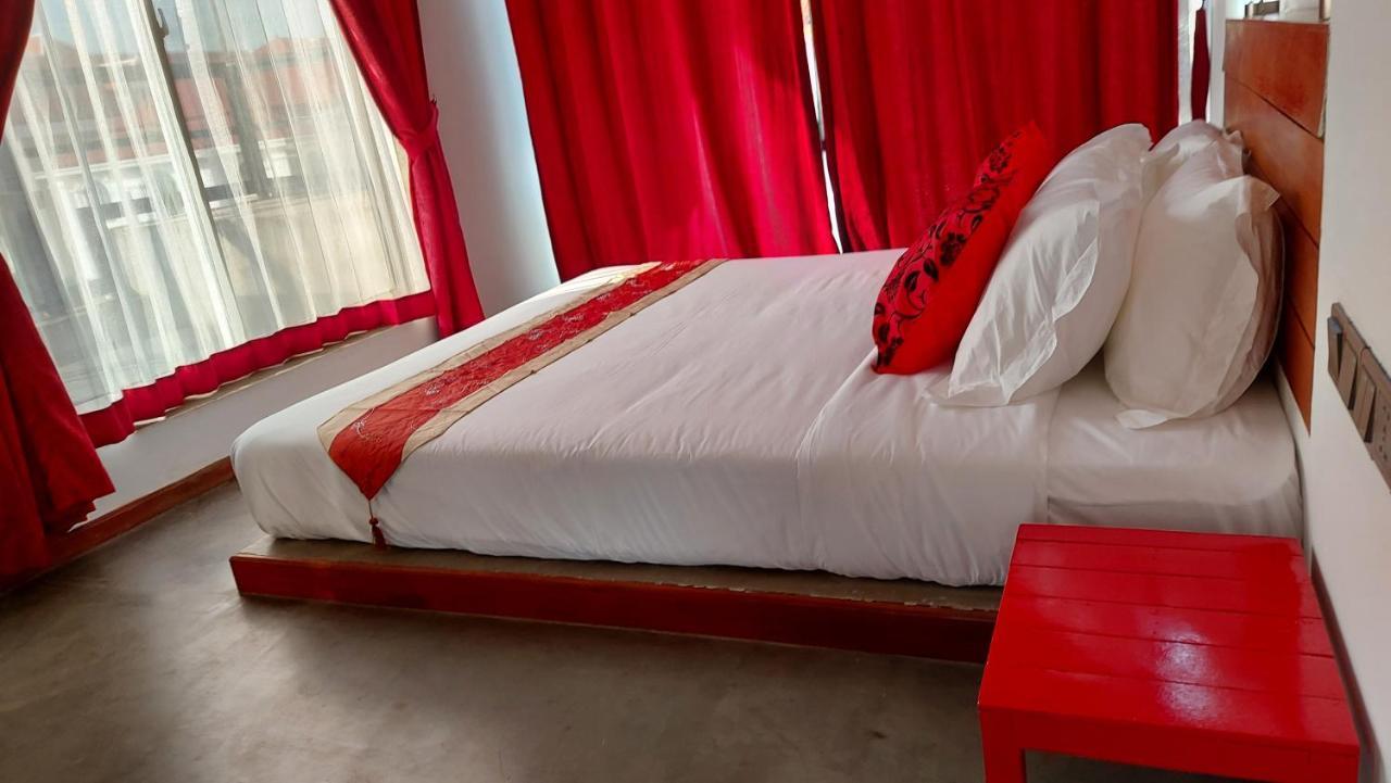 Sok Hotel And Coffee Сием Реап Екстериор снимка